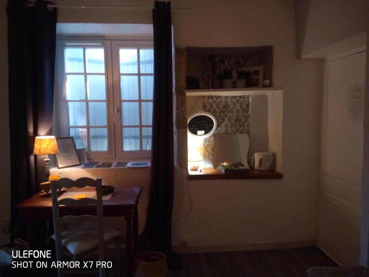 Bed and Breakfast Coeur De Vigne A Colombier 24560 Issigeac Exterior foto