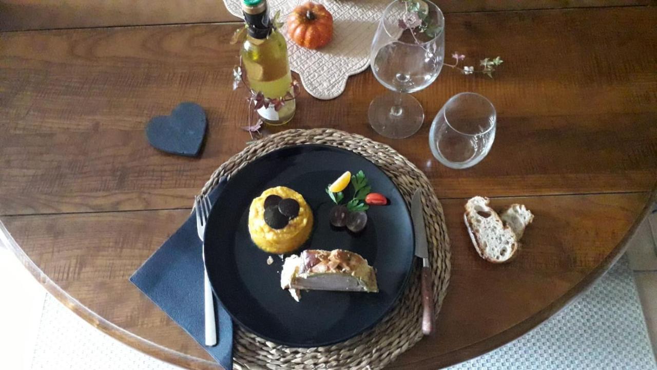 Bed and Breakfast Coeur De Vigne A Colombier 24560 Issigeac Exterior foto